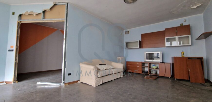 MAGAZZINO IN VENDITA