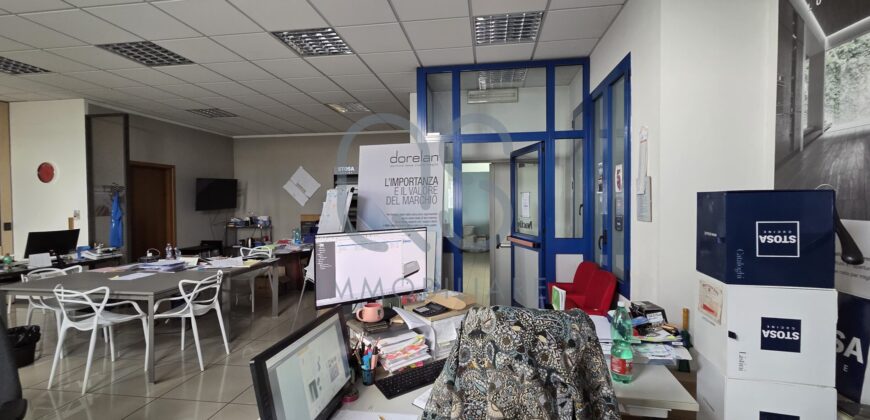 UFFICIO IN AFFITTO – COMPLESSO CEBROSA 2000