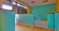 LOCALE COMMERCIALE E AMPIO MAGAZZINO IN VENDITA