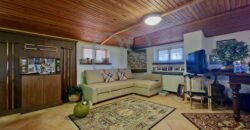 ESCLUSIVA VILLA CON PISCINA E TERRENI IN VENDITA