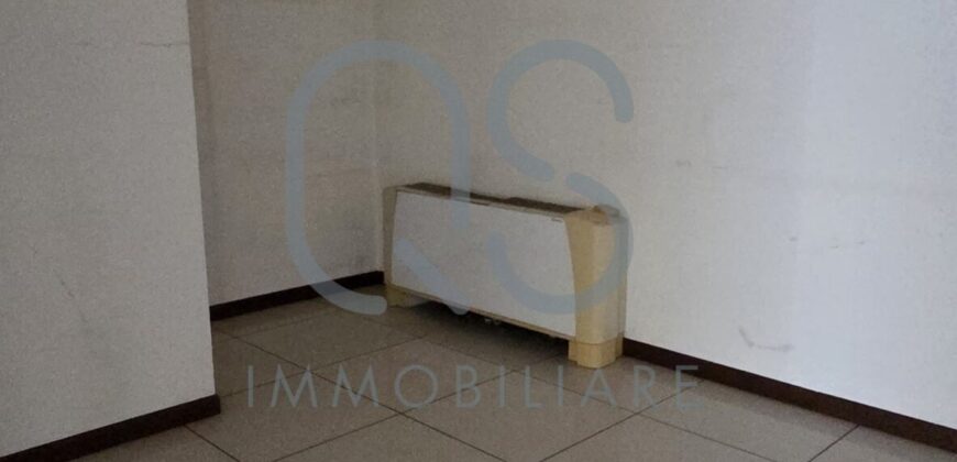 AMPIO UFFICIO IN AFFITTO – COMPLESSO CEBROSA 2000