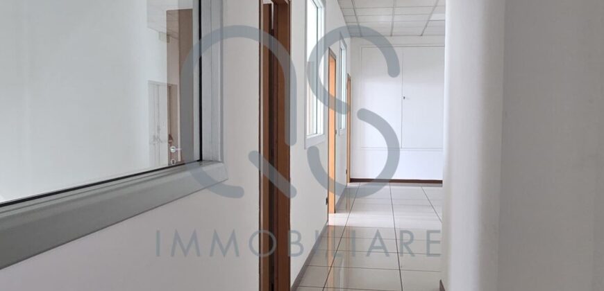 AMPIO UFFICIO IN AFFITTO – COMPLESSO CEBROSA 2000
